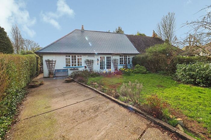 2 Bedroom Semi Detached House For Sale In Kilverton Close, Wollaton, Nottingham, NG8