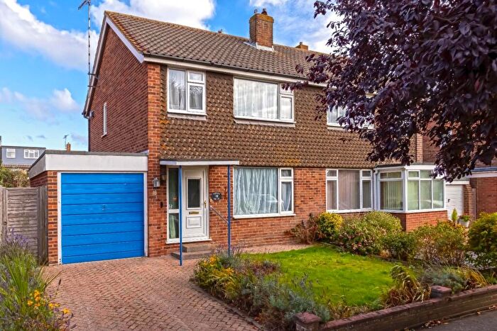 3 Bedroom Semi-Detached House For Sale In Ambleside Road, Sompting, Lancing, BN15