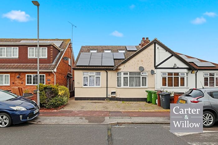 4 Bedroom Semi Detached Bungalow For Sale In Manor Road, Dagenham, RM10