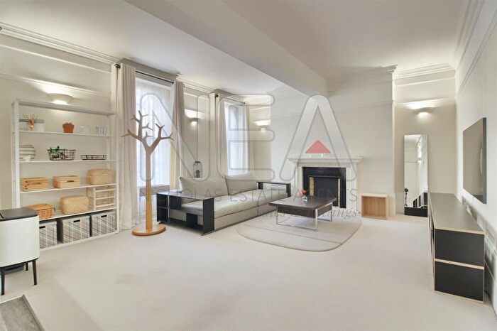 2 Bedroom Flat To Rent In London Road, Reading, RG1