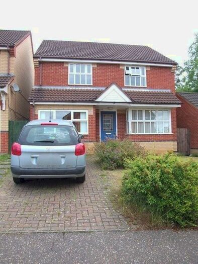 4 Bedroom Detached House To Rent In Edrich Way, Norwich, NR5