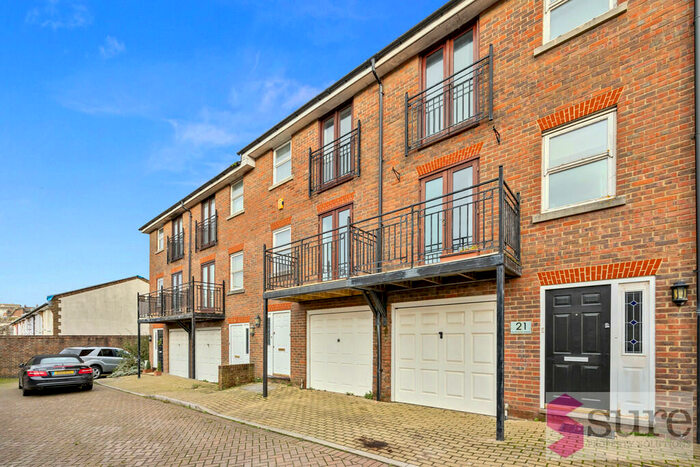 3 Bedroom Town House To Rent In Southdown Mews, Brighton, BN2