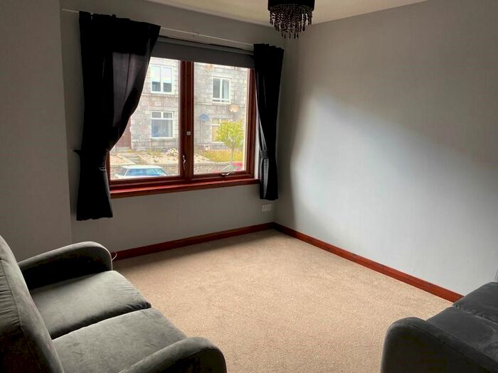 1 Bedroom Flat To Rent In Bloomfield Court, City Centre, Aberdeen, AB10