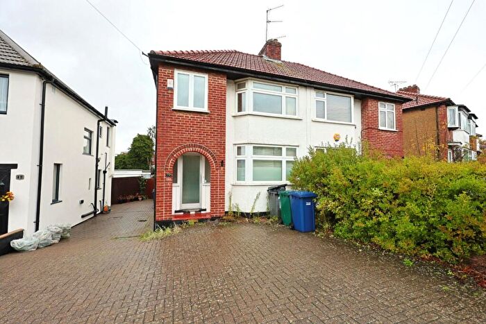 3 Bedroom Semi Detached House For Sale In Riverdene, Edgware, Greater London, HA8