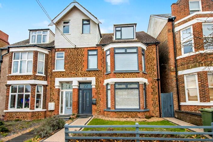 5 Bedroom Semi Detached House For Sale In Hunstanton, Norfolk, PE36