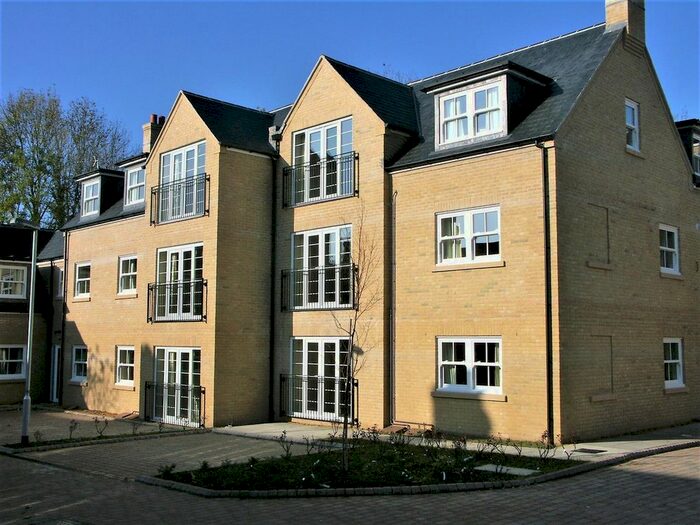 2 Bedroom Flat To Rent In Terrill Close, Huntingdon, PE29