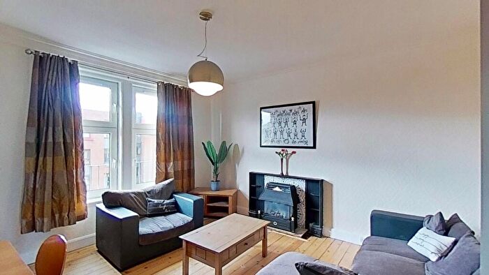3 Bedroom Flat To Rent In Gorgie Road, Edinburgh, Midlothian, EH11