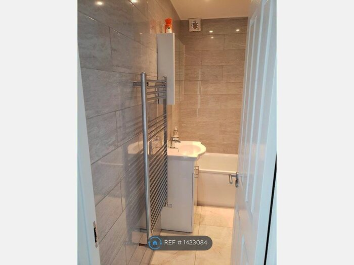 3 Bedroom Semi-Detached House To Rent In Bagshaw Street, Pleasley, Mansfield, NG19