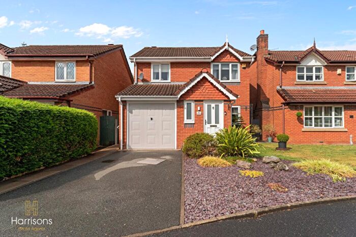 3 Bedroom Detached House For Sale In Rotherhead Close, Horwich, Bolton, Lancashire, BL6