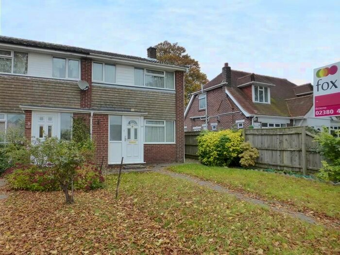 3 Bedroom Property To Rent In West End Road, Southampton, SO18