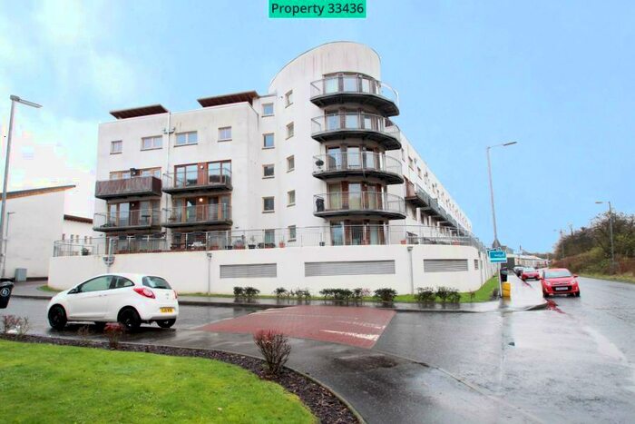 2 Bedroom Ground Flat To Rent In Lochburn Gate, Glasgow, G20