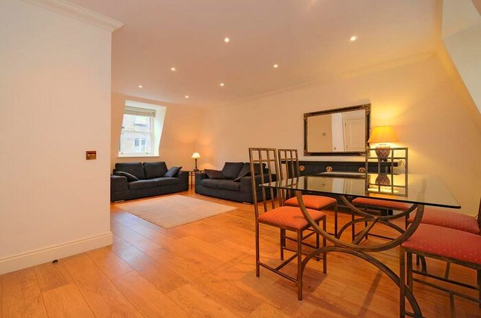 2 Bedroom Flat To Rent In Charlesworth House, - Stanhope Gardens, London, SW7