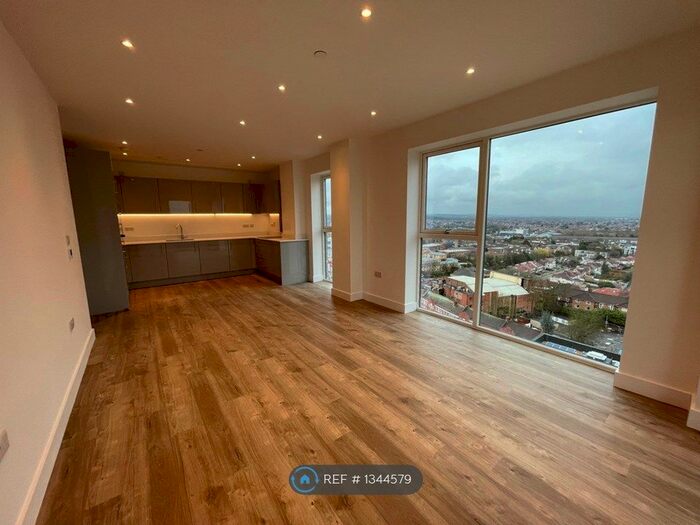 2 Bedroom Flat To Rent In Byron Court, Harrow, HA1