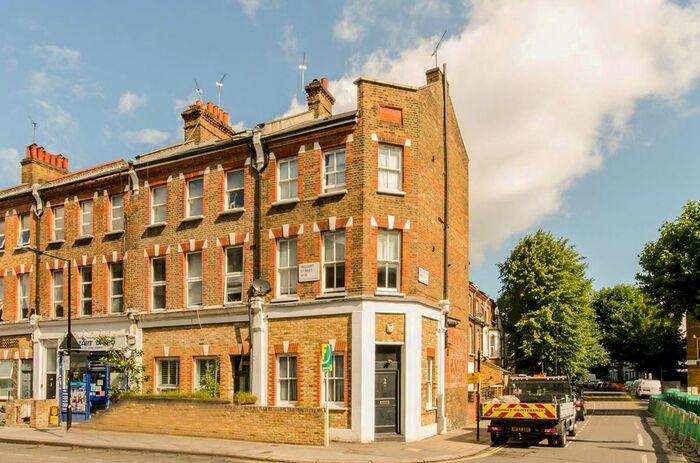 1 Bedroom Flat To Rent In Mozart Street, Maida Hill, London, W10