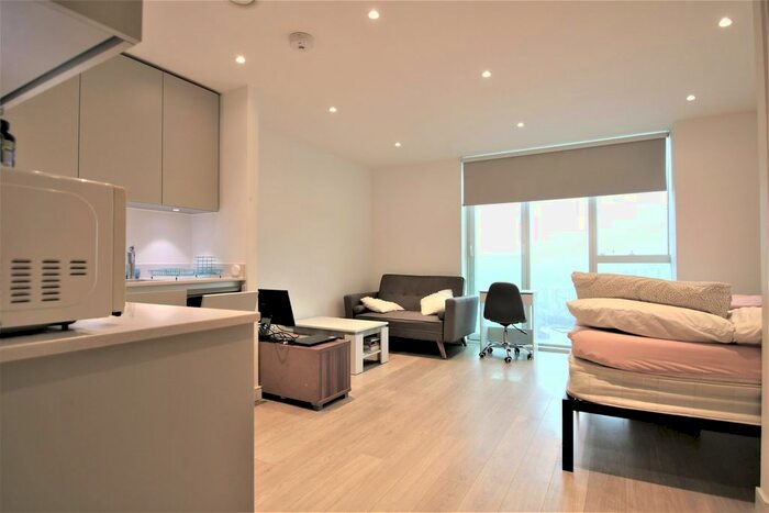 Studio To Rent In Saffron Central Square, Croydon, CR0