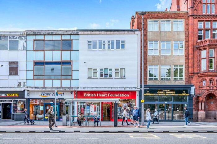 Flat To Rent In Above Bar Street, Southampton, Hampshire, SO14