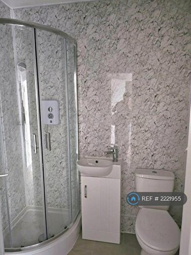 Studio To Rent In Belsize Park, London, NW3