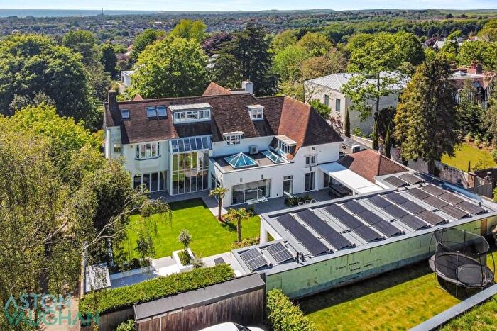 6 Bedroom Detached House For Sale In Tongdean Avenue, Hove, BN3