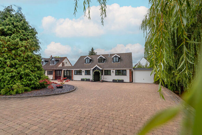 4 Bedroom Detached House For Sale In Shenton Lane, Dadlington, CV13