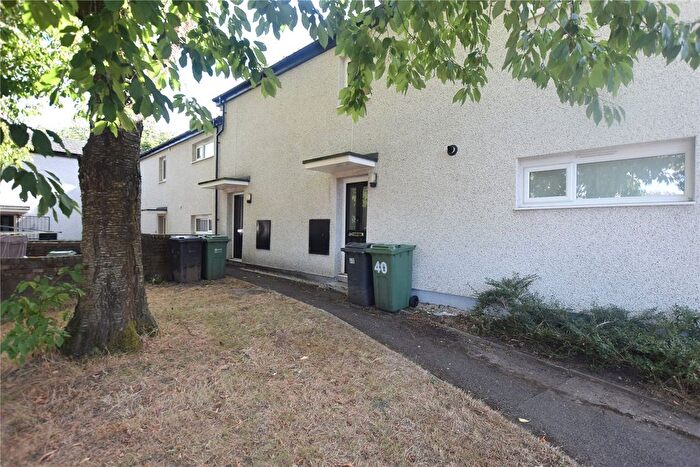 1 Bedroom Flat To Rent In Holtdale Avenue, Leeds, West Yorkshire, LS16