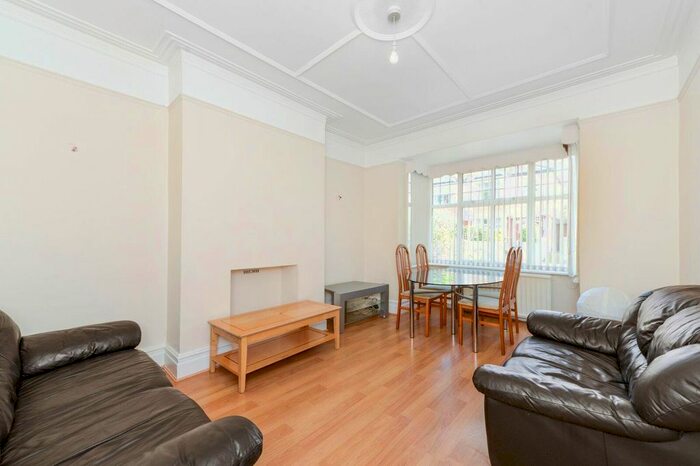 4 Bedroom Terraced House To Rent In St. Georges Avenue, Ealing, W5