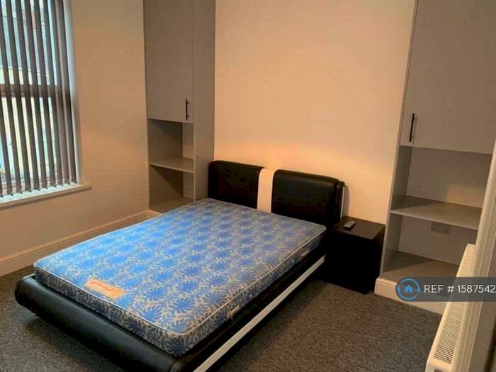 5 Bedroom Terraced House To Rent In Park Place, Brynmill, Swansea, SA2