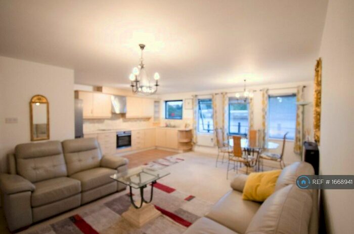 2 Bedroom Flat To Rent In Quayside, Newcastle Upon Tyne, NE1