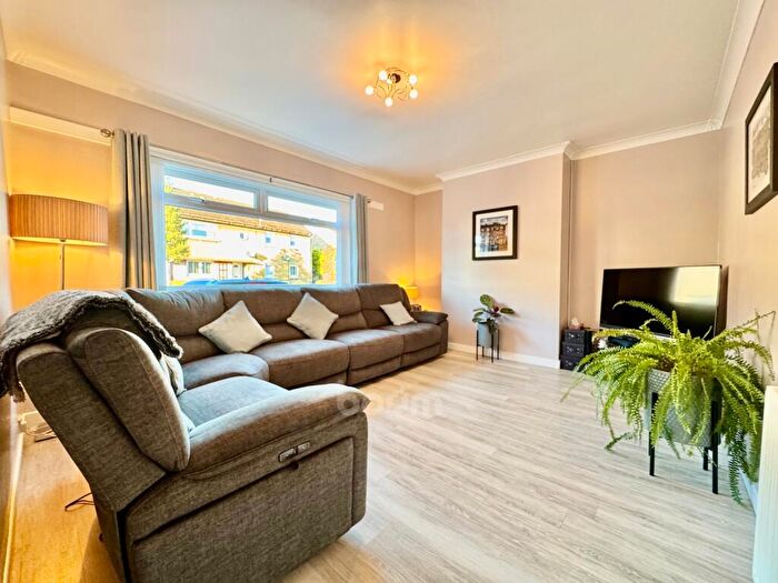 3 Bedroom Terraced House For Sale In Beech Avenue, Paisley, PA2