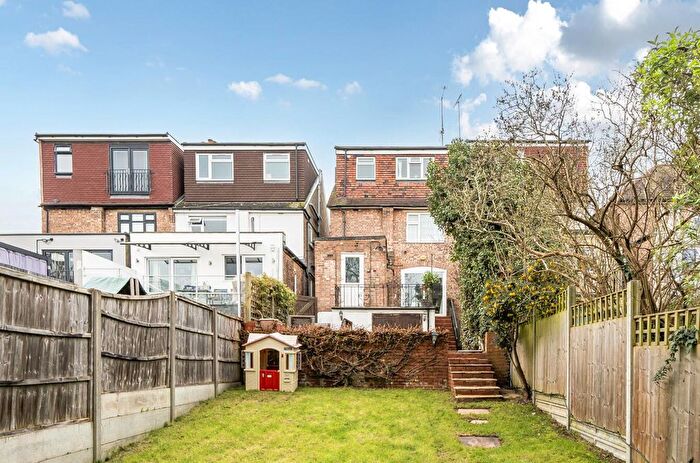 4 Bedroom Property To Rent In Dalmeny Road, New Barnet, Barnet, EN5