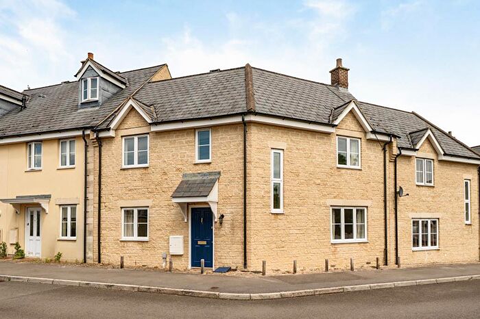4 Bedroom Terraced House For Sale In Saffron Crescent, Shilton Park, Carterton, Oxfordshire, OX18