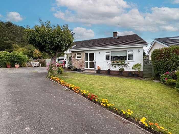 3 Bedroom Bungalow For Sale In Glan Aber Estate, Eglwysbach, LL28