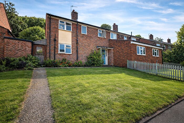 3 Bedroom Semi Detached House For Sale In Rachels Way, Chesham, HP5