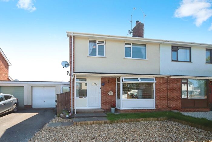 3 Bedroom Semi-Detached House For Sale In Lawn Meadow, Taunton, Somerset, TA3