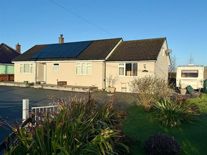 3 Bedroom Detached Bungalow For Sale In Pennant, Llanon, SY23
