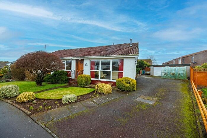 4 Bedroom Detached House For Sale In Provost Park, Auchtermuchty, Fife, KY14