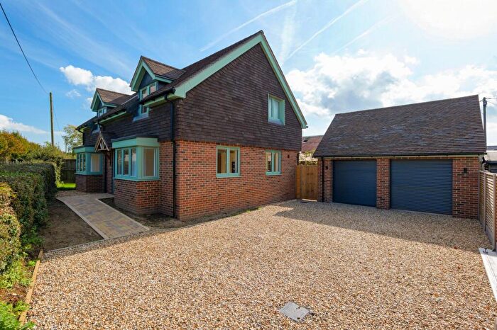 3 Bedroom Detached House For Sale In Canterbury Road, Densole, CT18