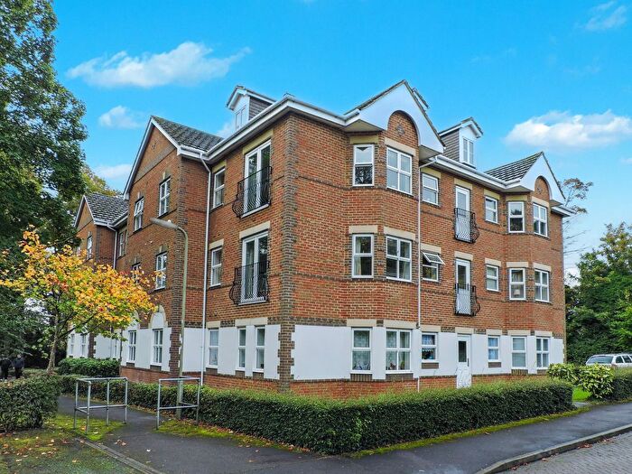 1 Bedroom Flat To Rent In Norn Hill, Basingstoke, RG21