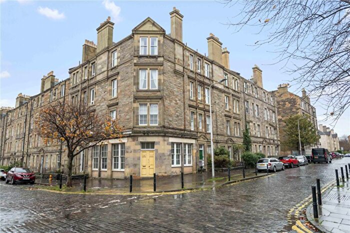 2 Bedroom Apartment For Sale In / Lorne Street, Leith, Edinburgh, EH6
