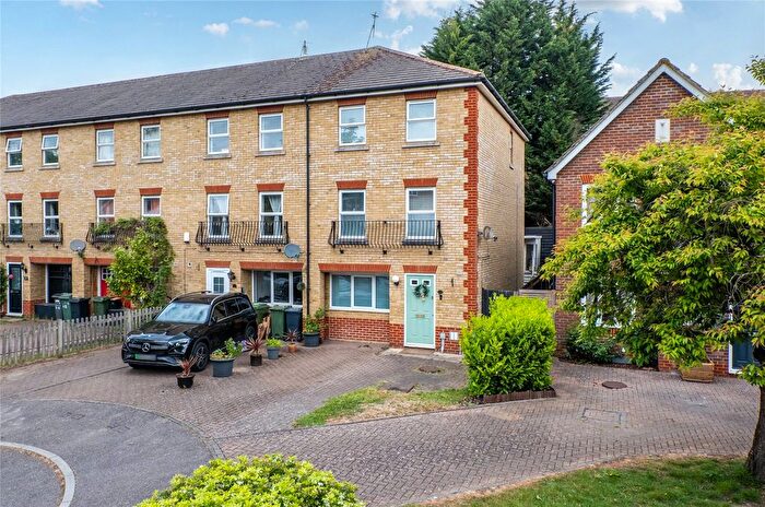 5 Bedroom End Terrace House For Sale In Albert Reed Gardens, Tovil, Maidstone, Kent, ME15