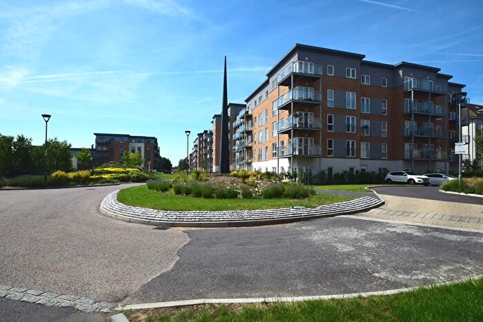 2 Bedroom Flat To Rent In Clovelly Court, Winter Green Boulevard, West Drayton, UB7