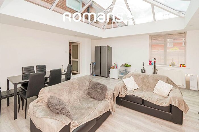 6 Bedroom Semi Detached House To Rent In Battery Hill, Winchester, SO22