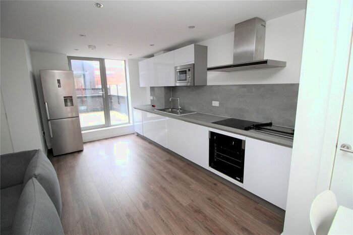 Property To Rent In Henry Street, Sheffield, Uk, S3