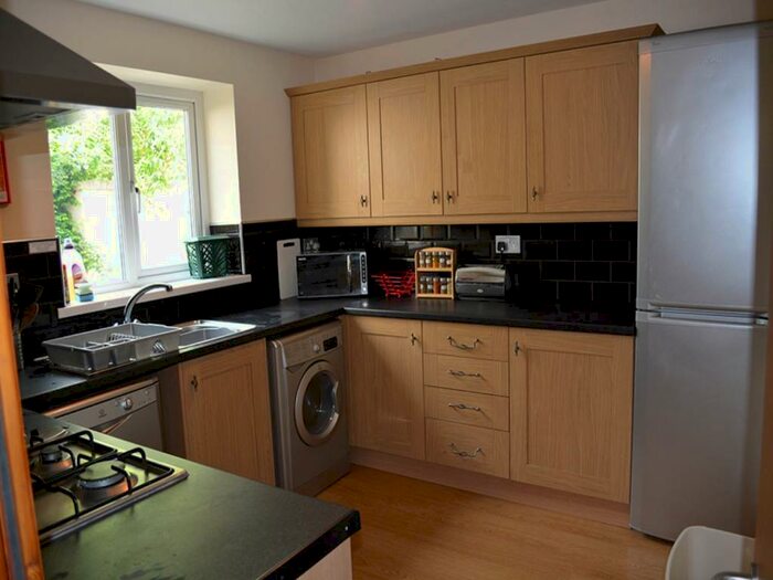 3 Bedroom House To Rent In Harriet Street, Cathays, Cardiff, CF24
