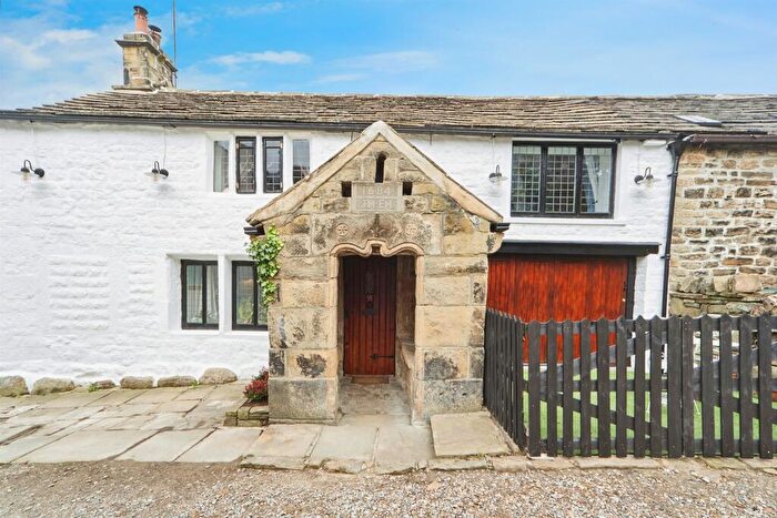 3 Bedroom Semi-Detached House For Sale In Main Street, Wilsden, Bradford, BD15