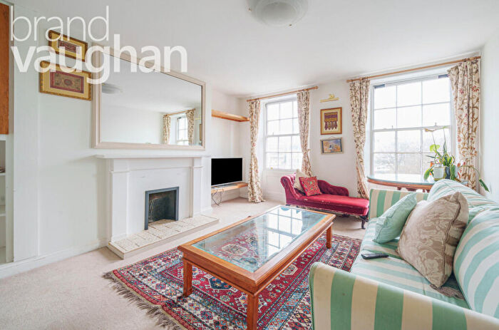 3 Bedroom Flat To Rent In Old Steine, Brighton, BN1