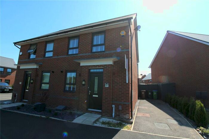 3 Bedroom Semi-Detached House To Rent In Charlton Street, Rochdale, Greater Manchester, OL11