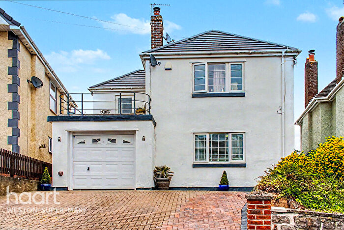 3 Bedroom Detached House For Sale In Farm Road, Weston-Super-Mare, BS22