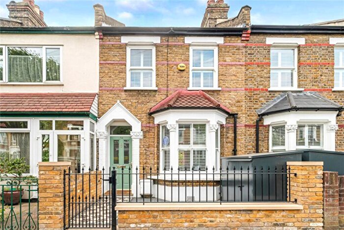 3 Bedroom Terraced House For Sale In Chelmsford Road, Walthamstow, London, E17