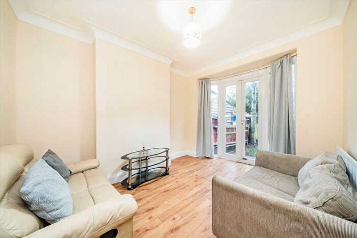 5 Bedroom House To Rent In Gorringe Park Avenue, Mitcham, CR4