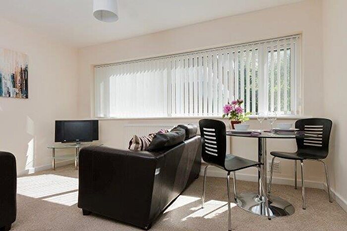 2 Bedroom Flat For Sale In Holland Road, Manchester, M8
